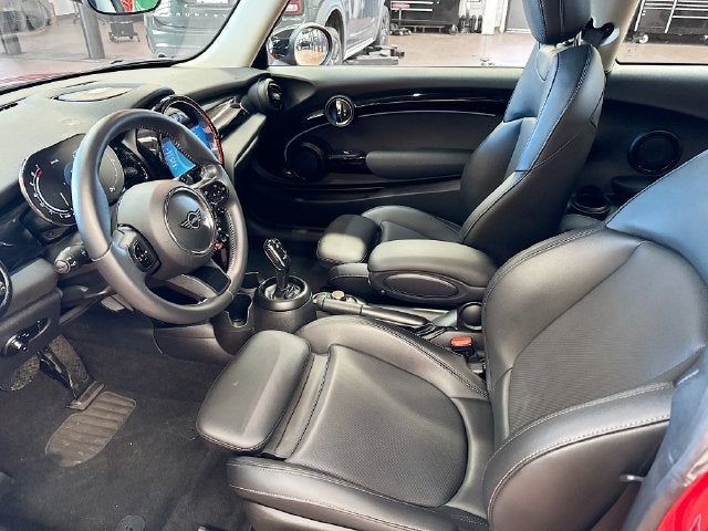 2022 MINI HARDTOP 2 DOOR SIGNATURE