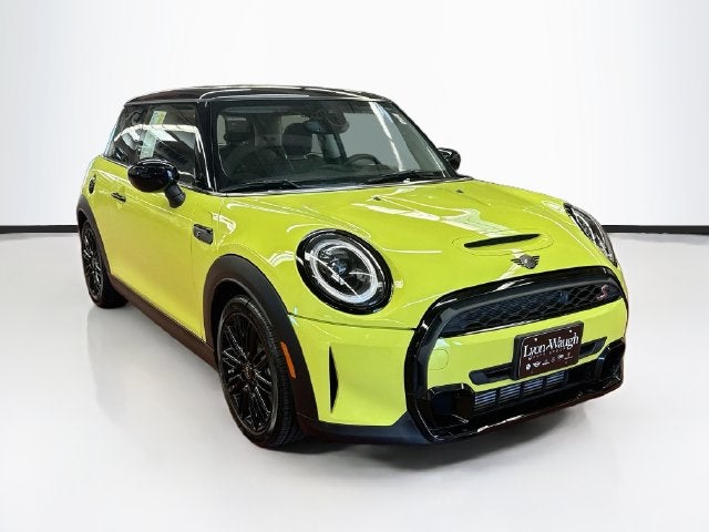 2024 MINI HARDTOP 2 DOOR Signature