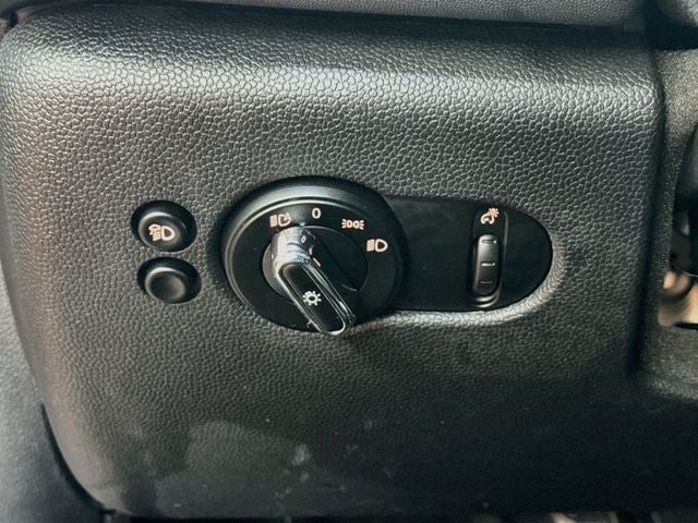 2023 MINI HARDTOP 4 DOOR Signature