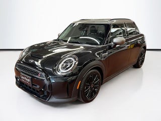 2024 MINI HARDTOP 4 DOOR Signature