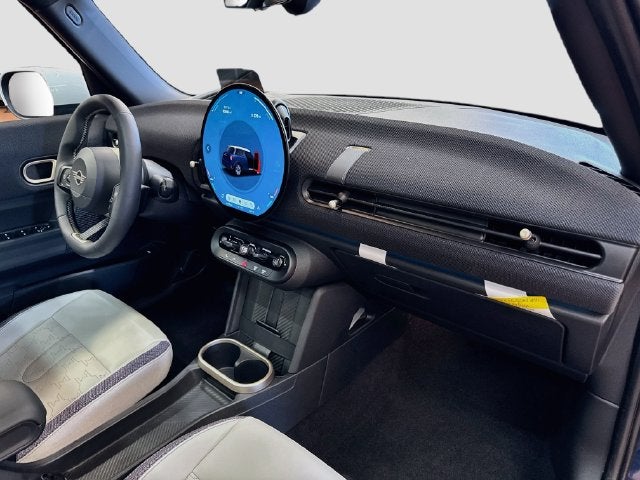 2026 MINI 4 DOOR Signature Plus