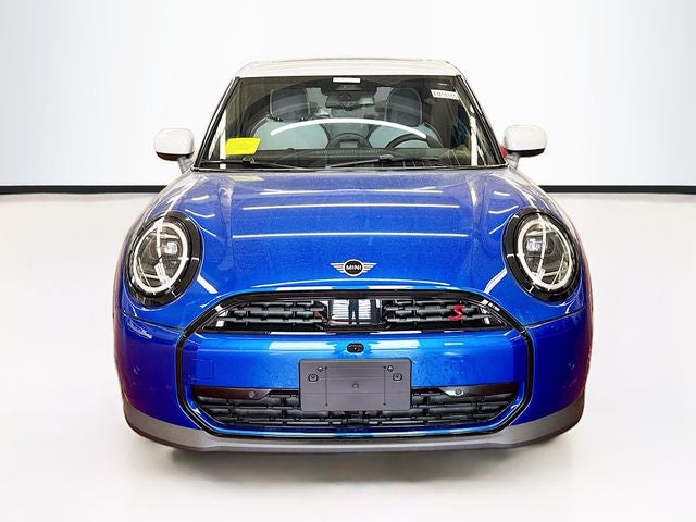 2026 MINI 4 DOOR ICONIC
