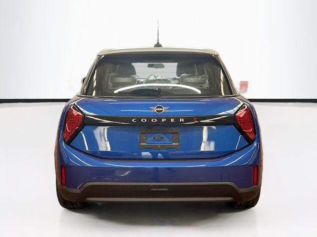 2026 MINI 4 DOOR ICONIC