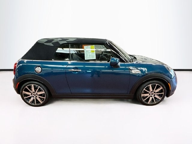 2021 MINI CONVERTIBLE Iconic