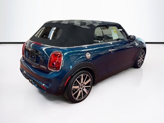 2021 MINI CONVERTIBLE Iconic