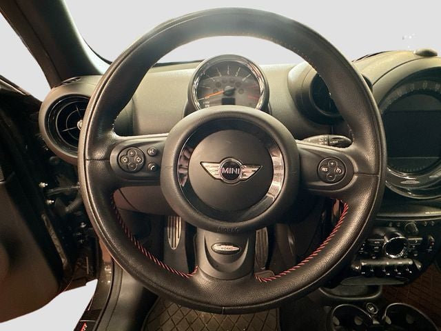 2016 MINI COUNTRYMAN Base