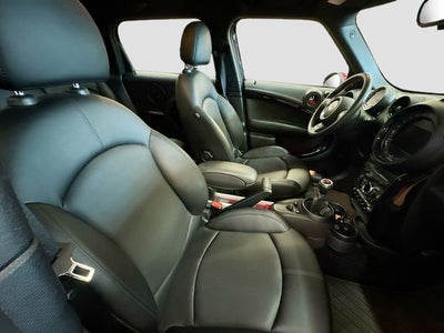 2016 MINI COUNTRYMAN Base
