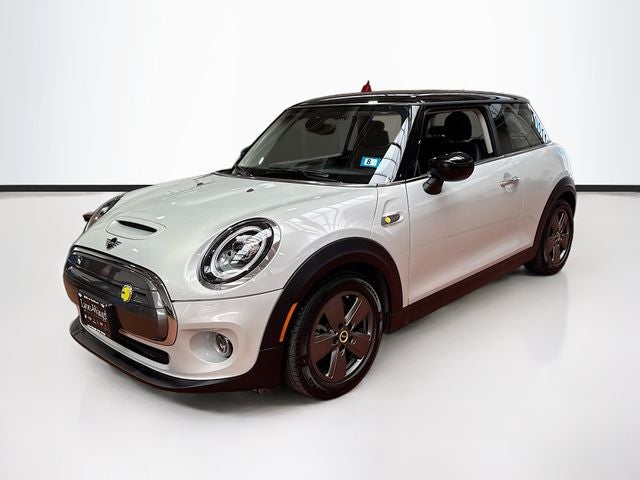 2021 MINI Hardtop Cooper SE's photo
