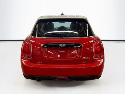 2017 MINI HARDTOP 4 DOOR Base