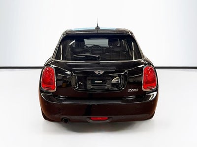 2018 MINI HARDTOP 4 DOOR Base