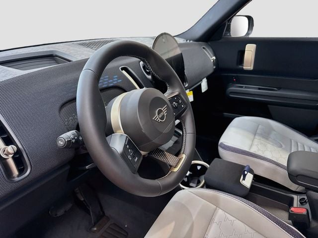 2027 MINI COUNTRYMAN SIGNATURE PLUS