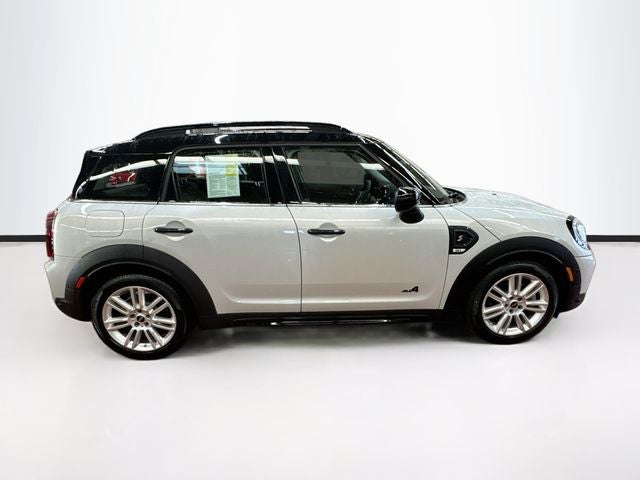 2023 MINI COUNTRYMAN Iconic