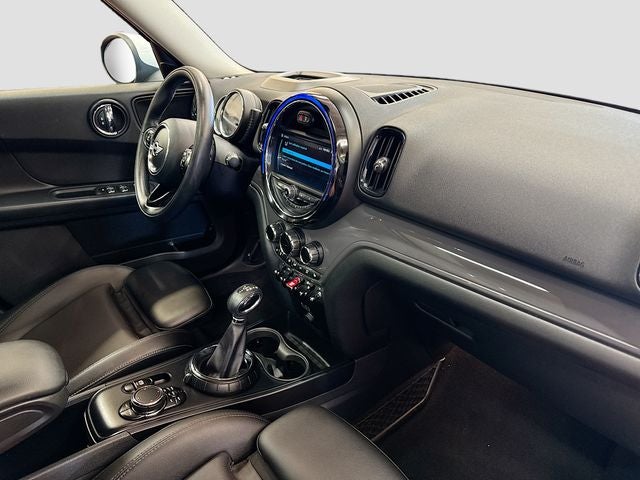 2017 MINI COUNTRYMAN Cooper