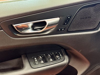 2019 Volvo XC60 T6 Momentum