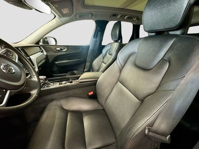 2019 Volvo XC60 T6 Momentum