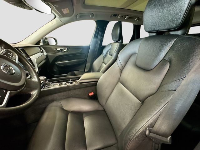 2019 Volvo XC60 T6 Momentum
