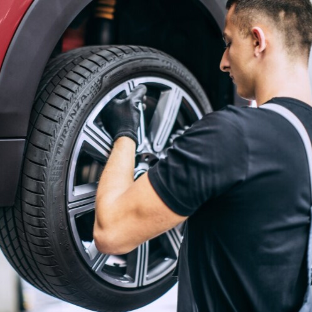 MINI of PeabodyTire Service